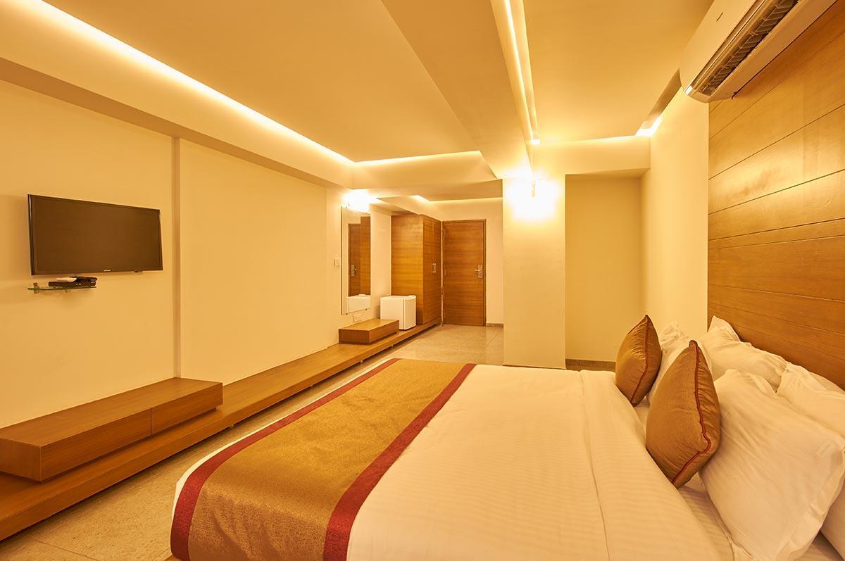 7 Wonders Hotel Gandhinagar Eksteriør billede