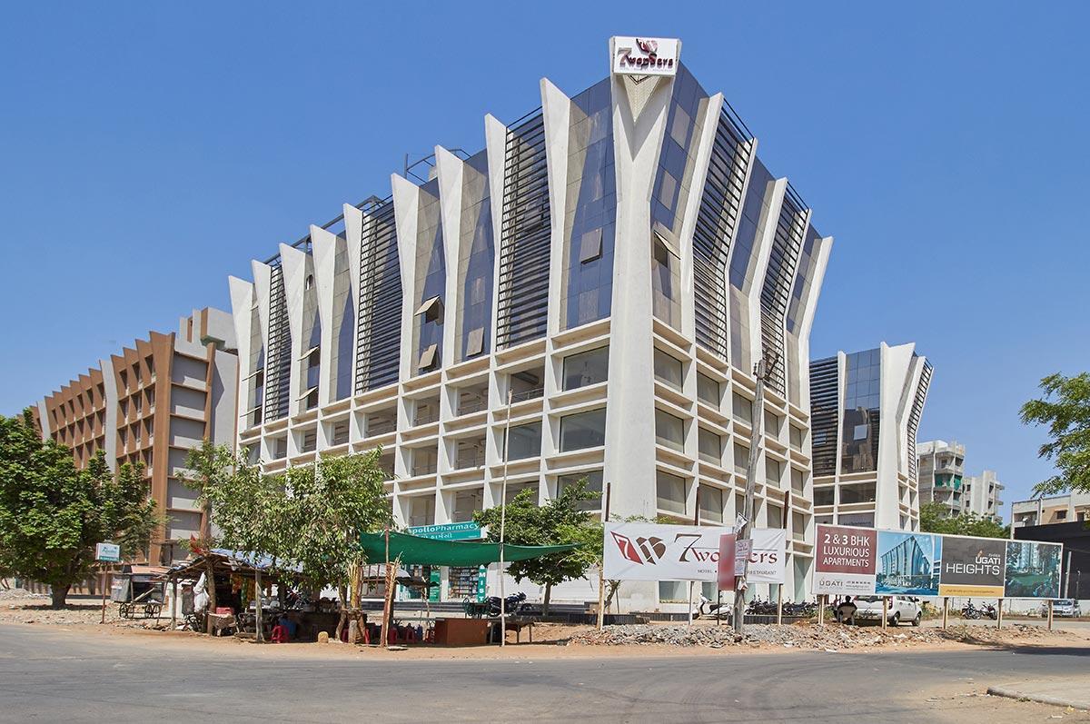 7 Wonders Hotel Gandhinagar Eksteriør billede
