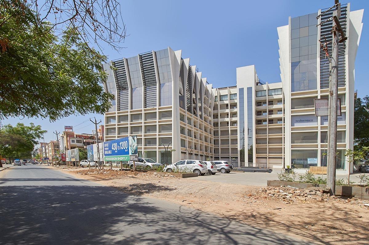 7 Wonders Hotel Gandhinagar Eksteriør billede