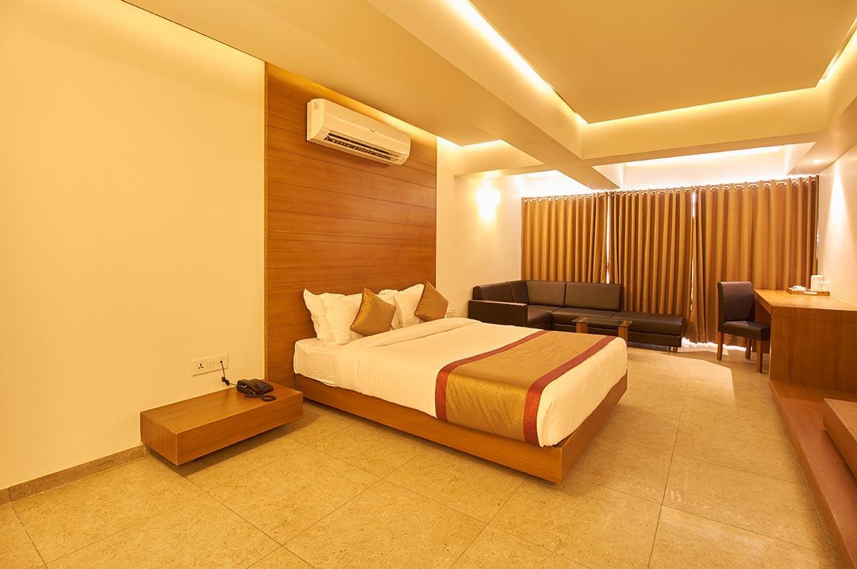 7 Wonders Hotel Gandhinagar Eksteriør billede